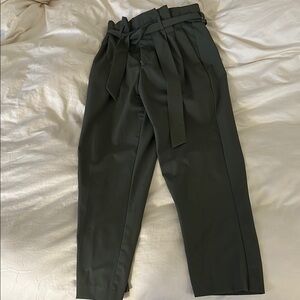 Tapered paper bag olive trousers